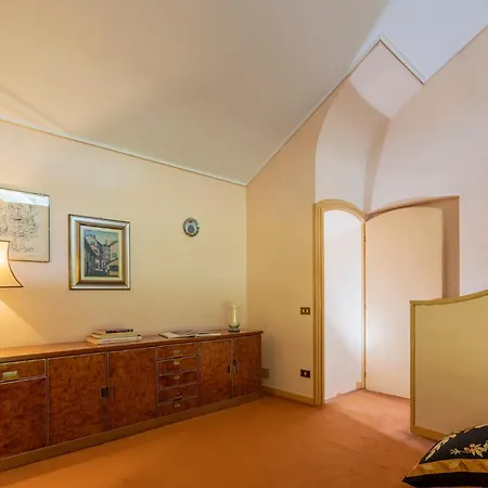 Near Arona Willa Dormelletto