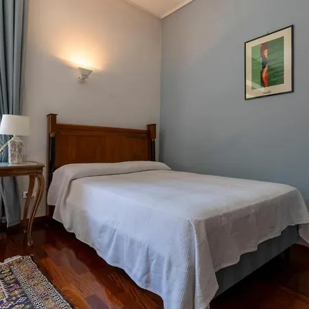 Near Arona Villa Dormelletto