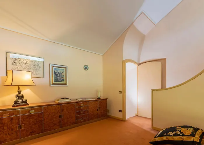 Near Arona ヴィラ ドルメッレット