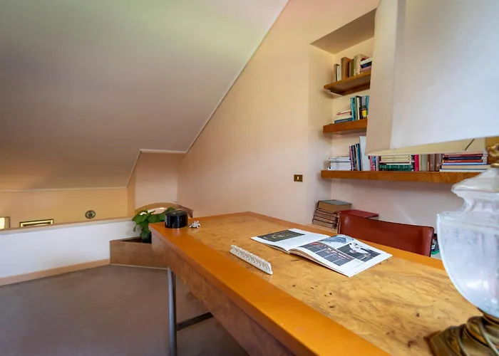 Near Arona ヴィラ ドルメッレット