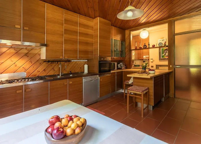 Near Arona Villa Dormelletto